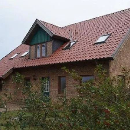 With 3 Bedrooms Holzendorf