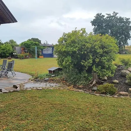 With 3 Bedrooms * Kobrow