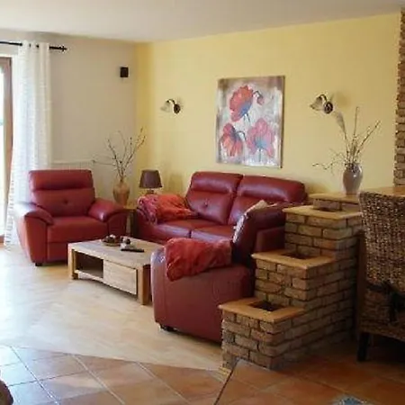 Casa vacanze With 3 Bedrooms Kobrow