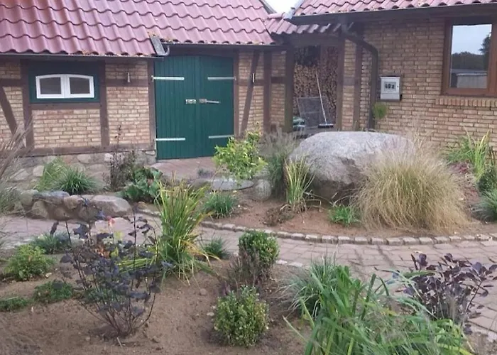 別荘 With 3 Bedrooms Holzendorf