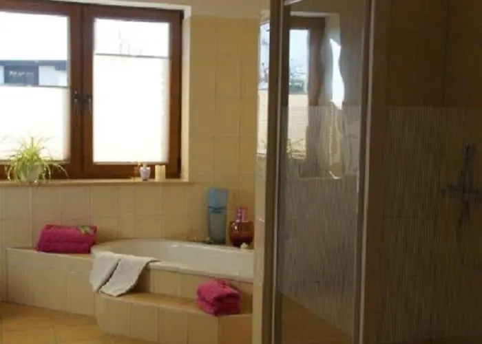 別荘 With 3 Bedrooms Holzendorf