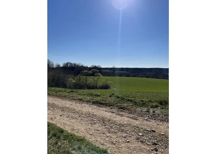 With 3 Bedrooms 別荘 Holzendorf